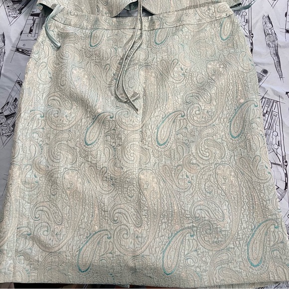 Jones New York Suit - Light Blue Paisley Suit Jacket and Skirt - Size 12 - Picture 5 of 15